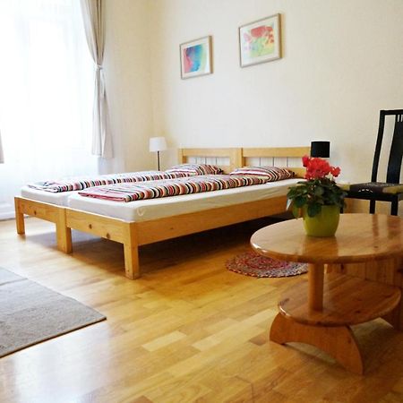 Smile-Inn Budapest Eksteriør billede